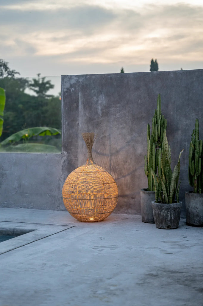 The Wonton Floor Lamp - Pendant - Natural